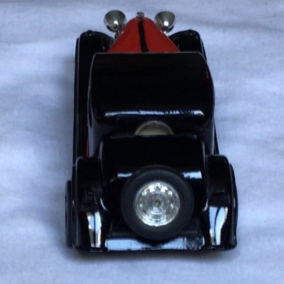 Bugatti 1930 T50 Toy car 1/43 scale - Picture 6 of 9